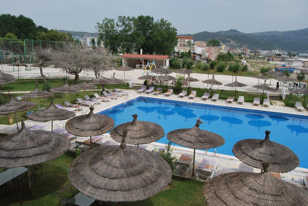 Europa Grand Resort Vlorë Buitenkant foto