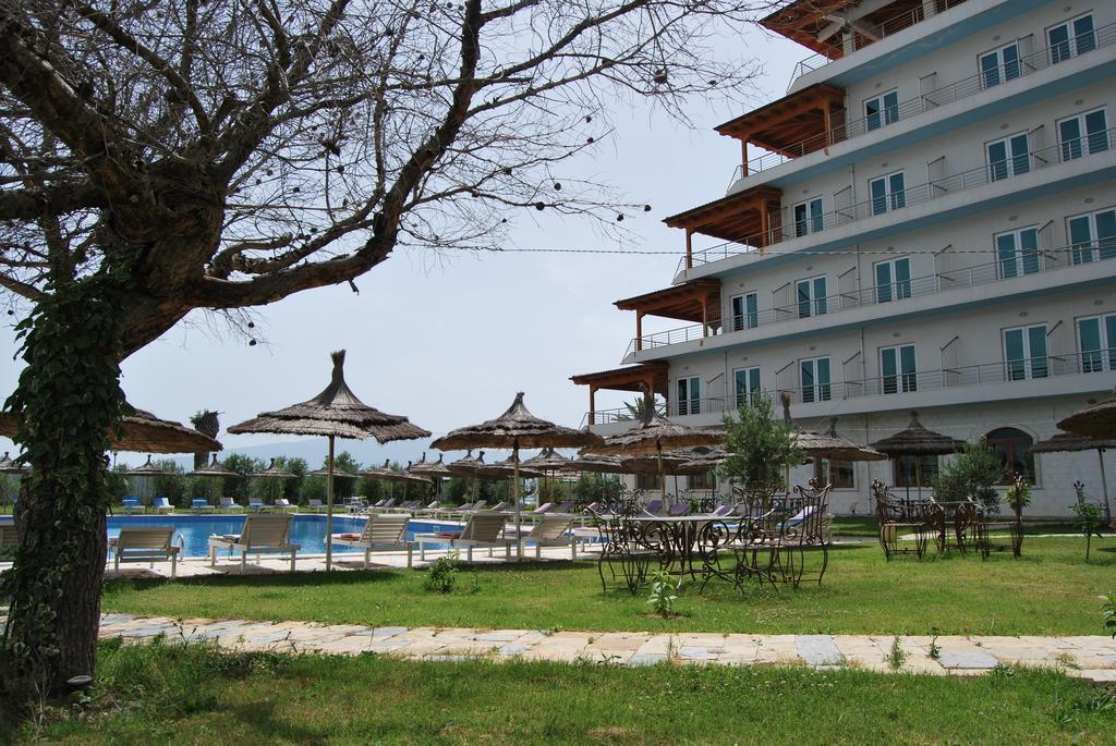 Europa Grand Resort Vlorë Buitenkant foto