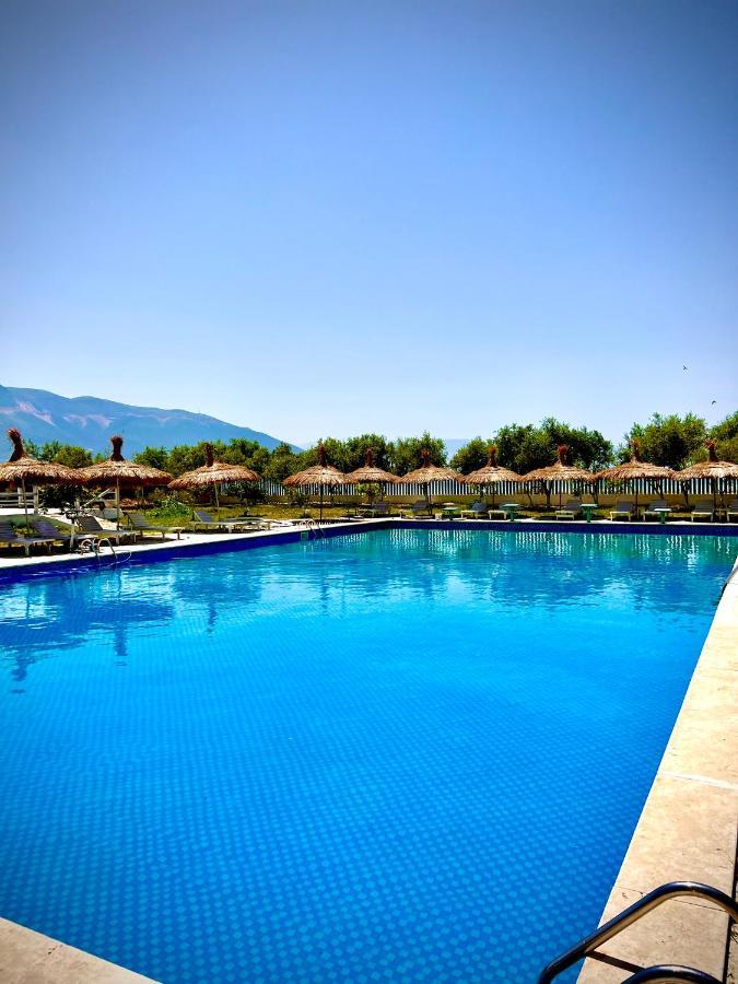 Europa Grand Resort Vlorë Buitenkant foto