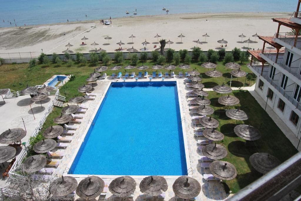 Europa Grand Resort Vlorë Buitenkant foto